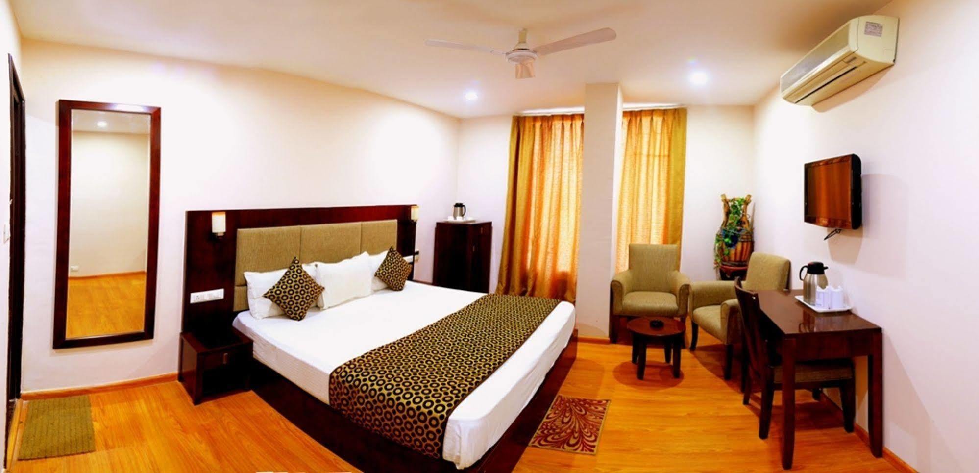 Hotel Royal Palm - A Budget Hotel In Udaipur Luaran gambar